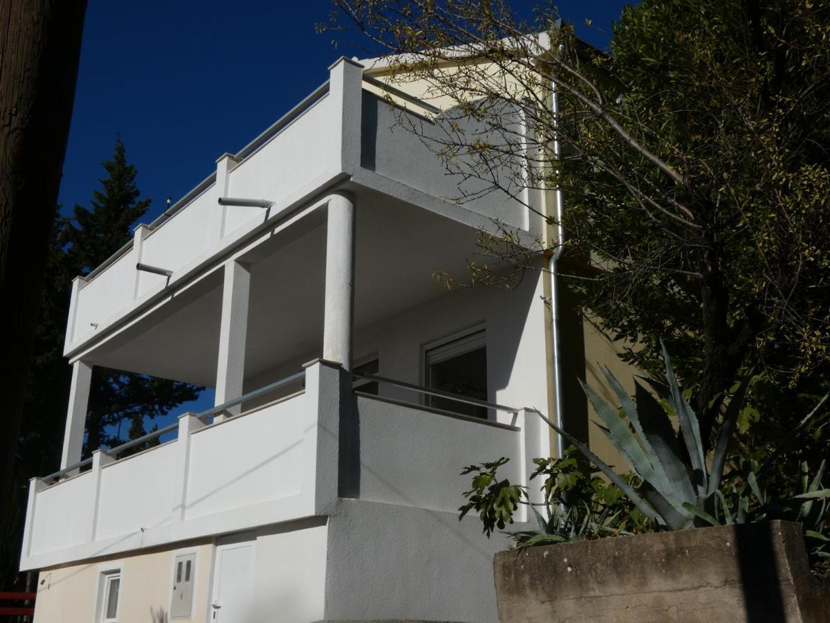 Tomo Apartment Starigrad Paklenica Exteriér fotografie